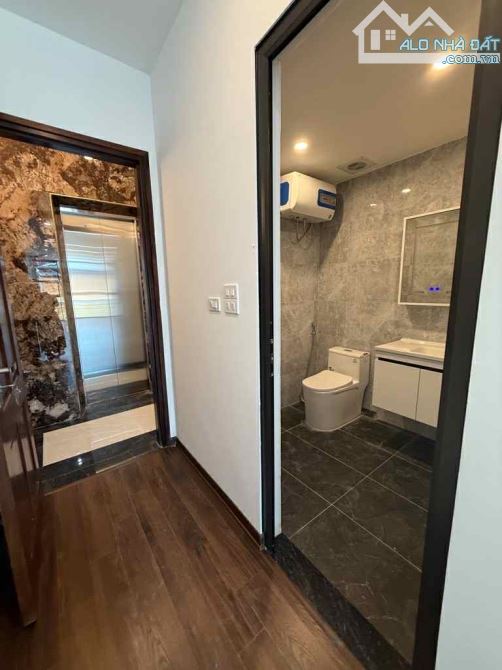 BÁN GẤP NHÀ 50M2 6 TẦNG THANG MÁY MỚI KOONG - KHU PHÂN LÔ Ô TÔ TRÁNH KINH DOANH PHỐ LẠC TR