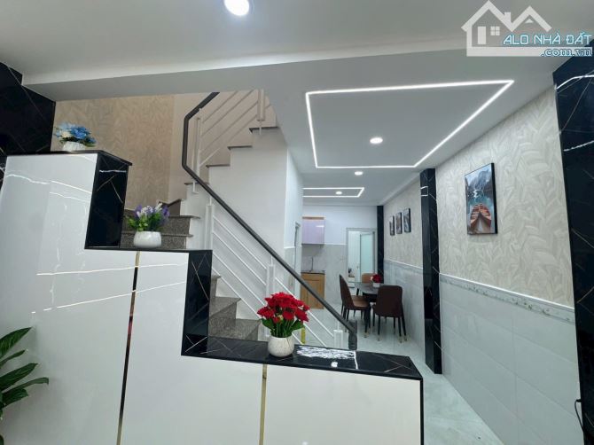 Nhà Thạnh Xuân 40 gần trường Điện Lực ( 4M x 17M ) 3PN - 2WC Q12 - 2