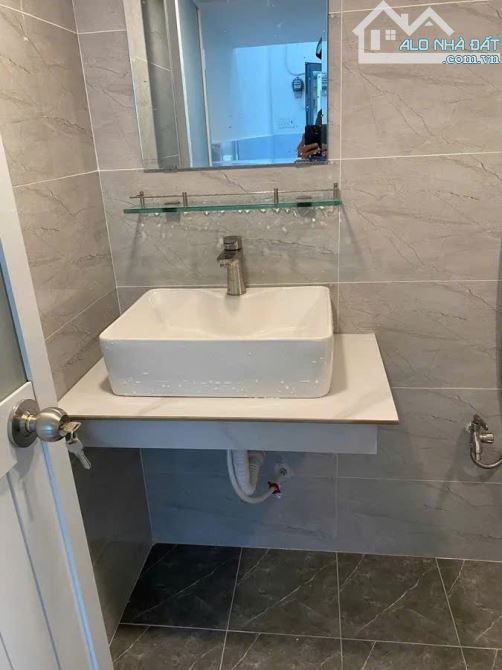 BÁN NHÀ CÁCH MẠNG THÁNG TÁM, 2 TẦNG, 30M2, GIÁ 3,8 TỶ ( TL) - 2