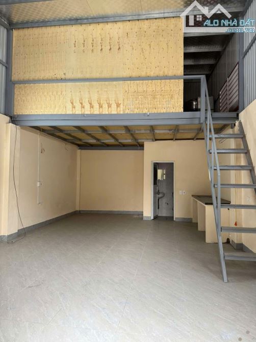 Bán nhà Ngọc Hồi, Thanh Trì diện tích 42m2, LÔ GÓC, Ô tô vào nhà - 2