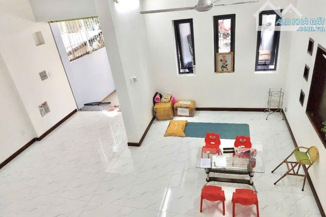 Bán nhà hẻm xe hơi, Đường Số 27, Thủ Đức, 100 m² (6.1m x 16m), 4 phòng - Giá 11.7 tỷ TL - 2