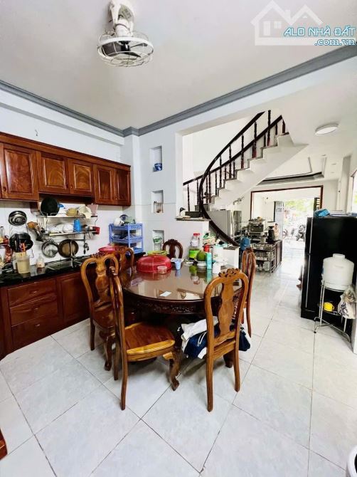 BÁN NHÀ HẺM XE HƠI DIỆP MINH CHÂU TÂN PHÚ - DT 4X14M, 2 TẦNG, 2PN, SỔ HỒNG - GIÁ CHỈ 7.9 - 2
