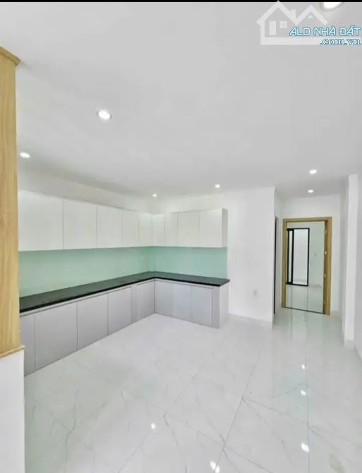Bán hoặc cho thuê căn nhà gần chợ Thạnh Phú - 2