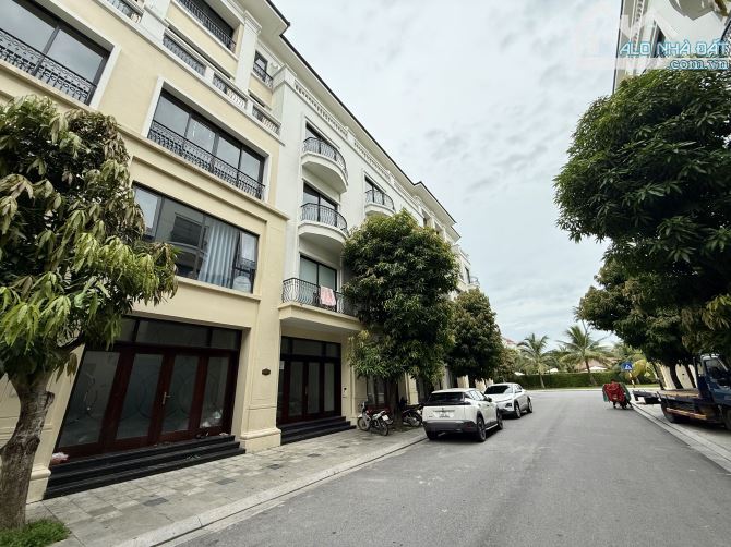 Căn 70m San Hô 18 gần Biển Tạo Sóng, Công viên Bể bơi ngay chân nhà, đã hoàn thiện 2 tầng… - 2