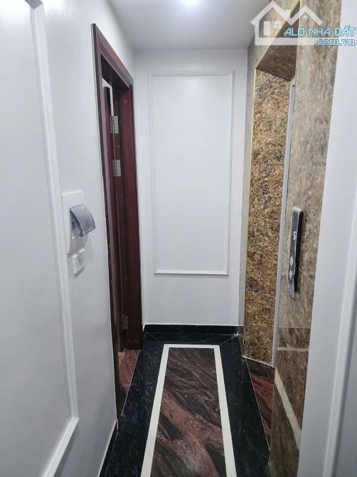 DUY NHẤT CẦU DIỄN - 32M2, 7.9 TỶ - NHÀ THANG MÁY - Ô TÔ ĐỖ CỬA - FULL NỘI THẤT - 2