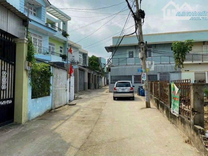 Bán gấp đất mặt tiền đường 26, Long Thạnh Mỹ. Giá 4.25 tỷ/104m2 - 2