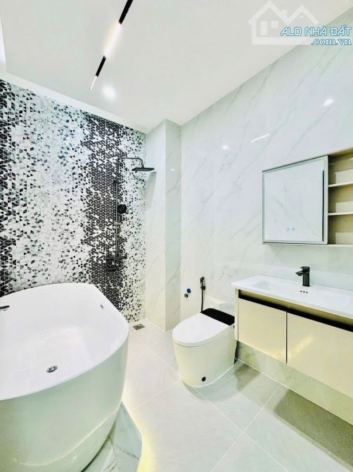 64m2, NHÀ BÁN 5 TẦNG, ĐƯỜNG 8M, PHẠM VĂN BẠCH, P12 GÒ VẤP, 10.3 TỶ TL - 2