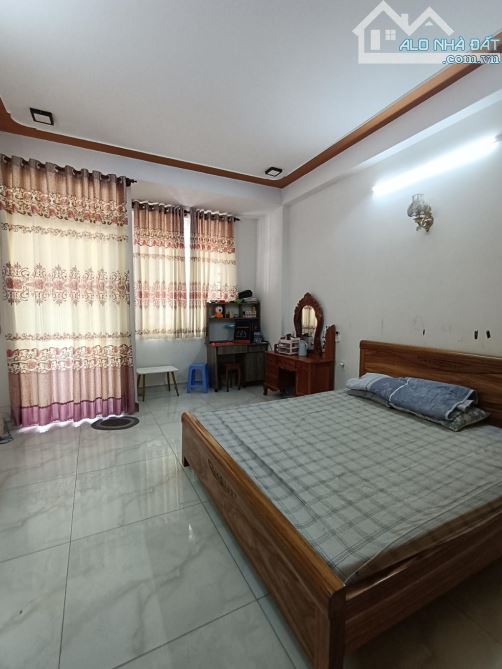 NHÀ ĐẸP Ở NGAY 4 TẦNG HẺM 5m NỘI THẤT XỊN XÒ, GẦN LÝ TẾ XUYÊN, 4X20 NHỈNH 8 TỶ. - 2