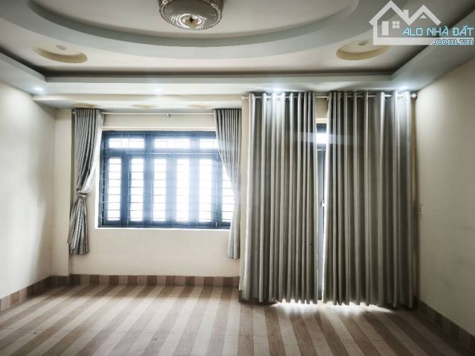 GẦN LÊ TRỌNG TẤN - BÌNH HƯNG HOÀ - GIÁP TÂN PHÚ - 4 TẦNG 5PN - HXT - NGANG 5M - 6.x TỶ - 2