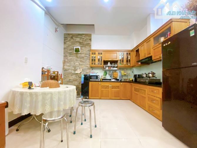 Khu đồng bộ hẻm tải; NGANG 4x19x3tầng - đường QUANG TRUNG, giá đẹp thương lượng chính chủ - 2