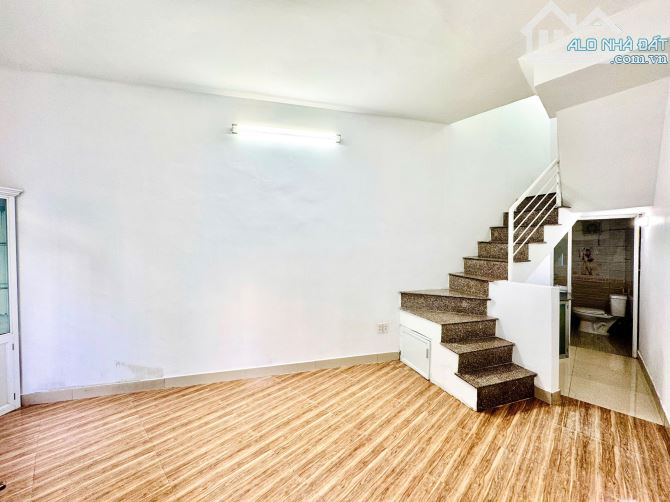 BÁN NHÀ PHỐ VẮN CAO 4 TẦNG GIÁ CHỈ 990 triệu - 2