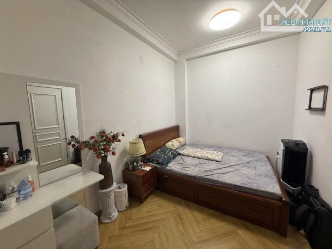 Bán nhà TRẦN KHÁT CHÂN – CĂN GÓC – 2 MẶT NGÕ – DÂN XÂY – FULL NỘI THẤT - Ở LUÔN - 2