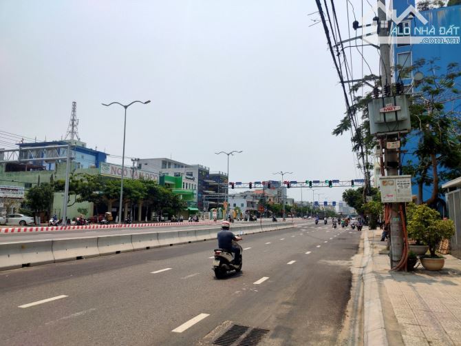 Bán 121m2 đất mặt tiền đường Ngô Quyền, Sơn Trà, Đà Nẵng - 2
