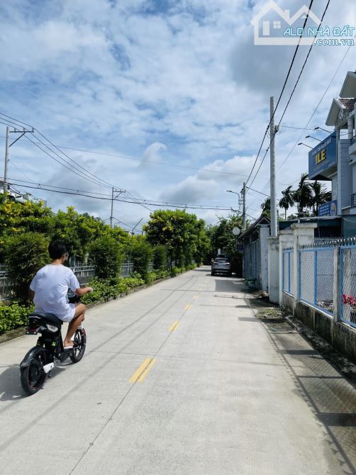 🏡 SIÊU PHẨM 5 TẦNG BTCT – Ô TÔ NGỦ TRONG NHÀ 📍 Đường TL37, P. Thạnh Lộc, Q.12 - 2