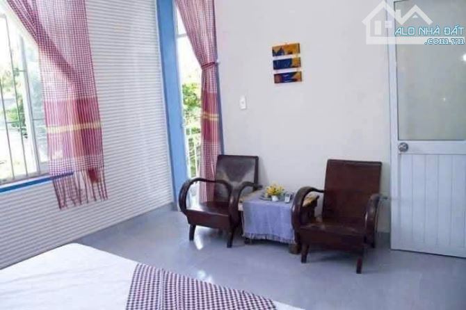 Nhà 3 tầng đường ô tô Lại Thế, đã làm Homestay giá bán chỉ 2,65 tỷ - 2