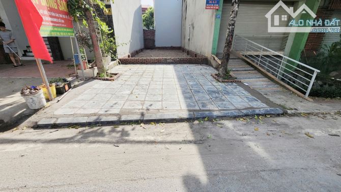 Siêu phẩm Trục Chính Gia Lương, Việt Hùng, Đông Anh,58m², Vỉa hè 30m², chỉ 1xx tr/m - 2