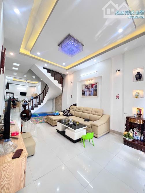 Bán nhà mặt tiền 3 tầng - đường Trần Văn Hai - Ngũ Hành Sơn - Đà Nẵng - 2