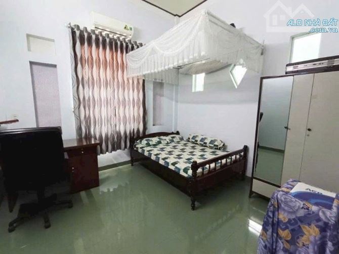 Cho thuê nhà nguyên căn mặt tiền Hùng Vương - 2