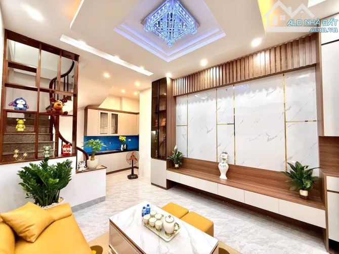Nhà đẹp trung tâm Đống Đa – phân lô, vỉa hè, ô tô tránh, tiện ích ngập tràn, chỉ 22 tỷ - 2