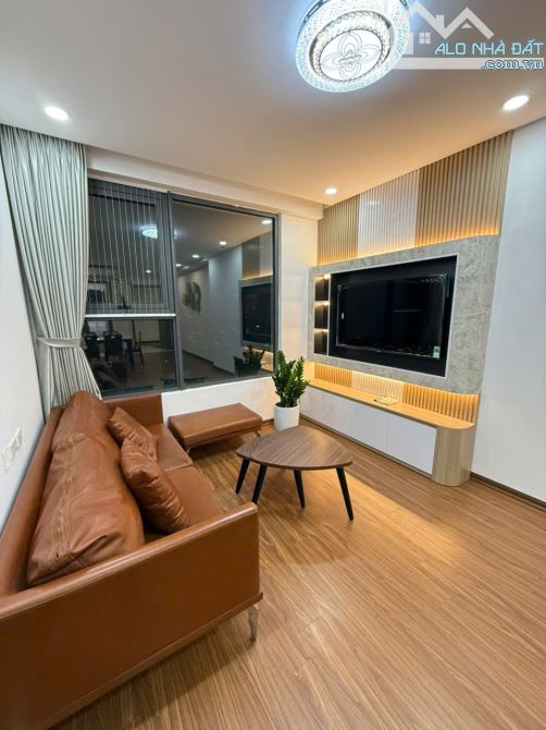 Cho thuê chung cư Eco Green Nguyễn Xiển, 3 ngủ 106m2 full đồ 15 triệu - 2