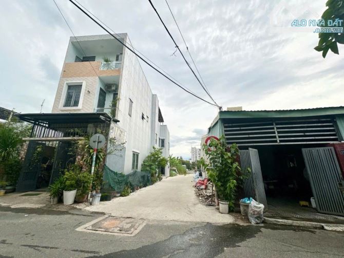Giảm giá sâu bán vị trí 4 mặt tiền độc lạ đường Trần Hữu Độ giao Mỹ Thị KĐT Nam Việt Á - 2