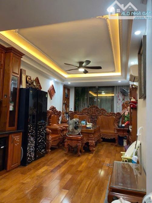 Bán nhà phân lô Pháo Đài Láng 63m², 6T TM, MT 4.4m, vỉa hè, 21 tỷ - 2