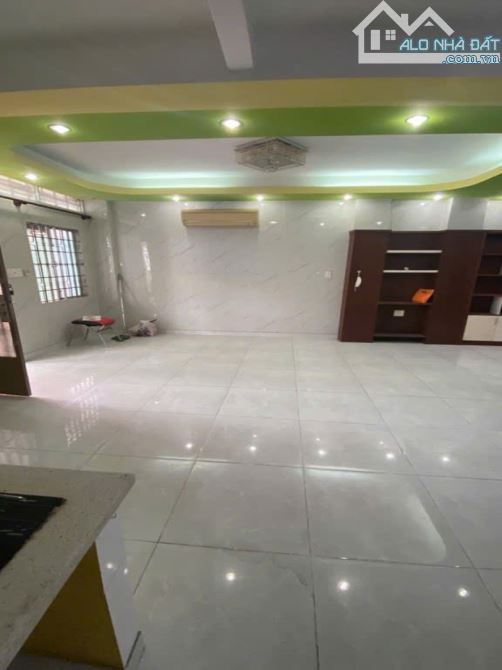 Chung cư Lầu 3 Phan Văn Trị 74m2 – Bình Thạnh - 2