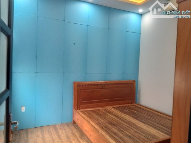 BÁN NHÀ 3 TẦNG MẶT TIỀN ĐƯỜNG ĐẦM RONG 2 - KẸP KIỆT 4M – GIÁ TỐT - 2