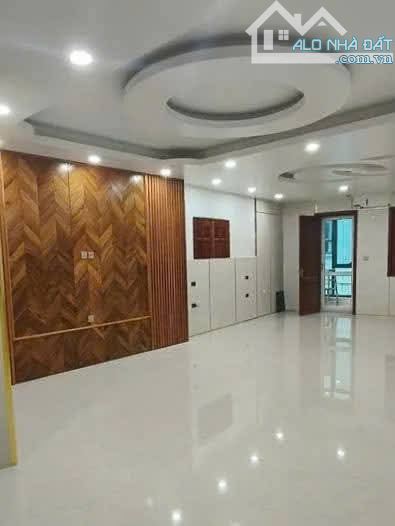 THÁI HÀ - ĐỐNG ĐA - 117M - 45,1 TỶ - 8 TẦNG THANG MÁY - MẶT TIỀN RỘNG - GẦN PHỐ - Ô TÔ - 2