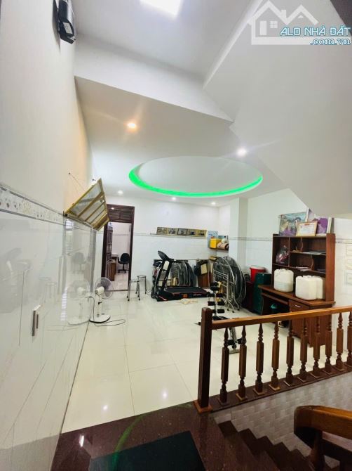 🎉🎉NHÀ MẶT TIỀN PHAN VĂN DỊNH-DIỆN TÍCH CỰC RỘNG 374M2-NGANG GẦN 10M - 2