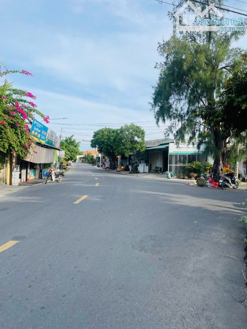 2 LÔ LIỀN KỀ – ĐỐI DIỆN CÂY XĂNG ĐÒ MỐC-GẦN NGÃ 3 CÂY DƯƠNG - 2