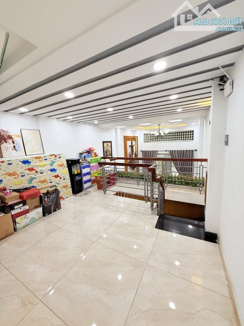 Nhà HXH Phan Huy Ích_ P15, Tân Bình. DT 75m2. 3 tầng: 4m x 19m. Giá 7.75 tỷ. - 2