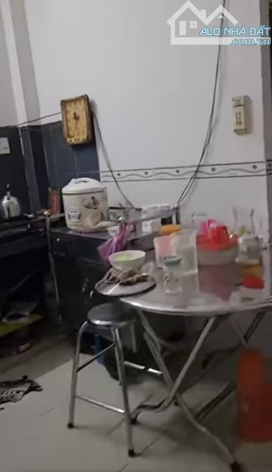 HOT, BÁN GẤP NHÀ ĐƯỜNG BÌNH ĐÔNG [P15, Q8] DT:60M2 (4 X13), 2T, 4PN, 2WC CHỈ 4.5 TỶ - 2