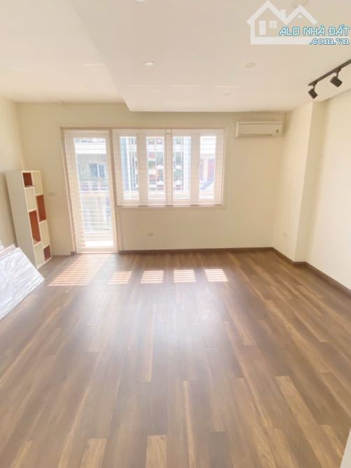 Cho thuê LK Nguyễn Văn Lộc - Làng Việt Kiều Châu Âu. DT 80m2, 4 tầng, MT 5m, ô tô đỗ cửa - 2