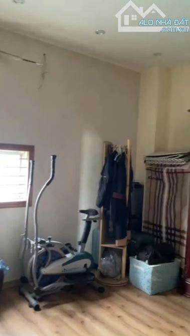 Cho thuê nhà nguyên căn ngõ 42 Thịnh Liệt 50m2 x 4 tầng.4 ngủ.3 wc.12 triệu - 2