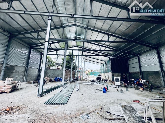 Cho thuê 750m2 kho mới dựng sẵn vp khung zamil đẹp - 2