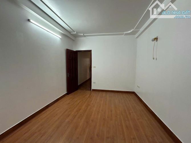 DOÃN KẾ THIỆN - CẦU GIẤY - DT 55M2 x 5T- 11,9 TỶ - GẦN PHỐ - 2 THOÁNG - NHÀ MỚI - 2