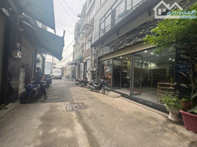SIÊU PHẨM TÂN PHÚ - KHÔNG CÓ CĂN THỨ 2 -XE HƠI NGỦ TRONG NHÀ - DTSD 207M2. - 2