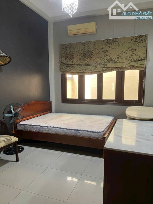 Bán nhà hẻm xe hơi quận 3,Lê Văn Sỹ, 3 Tầng,68m2, nở hậu 5.8m, cho thuê 380tr/năm, 13 Tỷ - 2