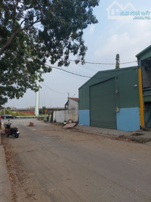 Bán đất đường Nguyễn Duy Trinh khu nhà Ở 811 gần chợ Phú Hữu Quận 9 cũ (342m2) 75 tr/m2 - 2