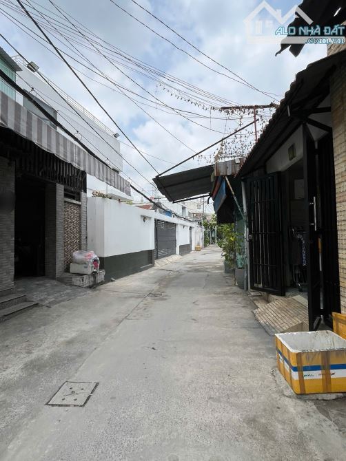Nhà 3 lầu 1/ Nguyễn Văn Quá nở hậu 11,25m DT 7,2x20m Giá 8,2 tỷ còn TL: - 2