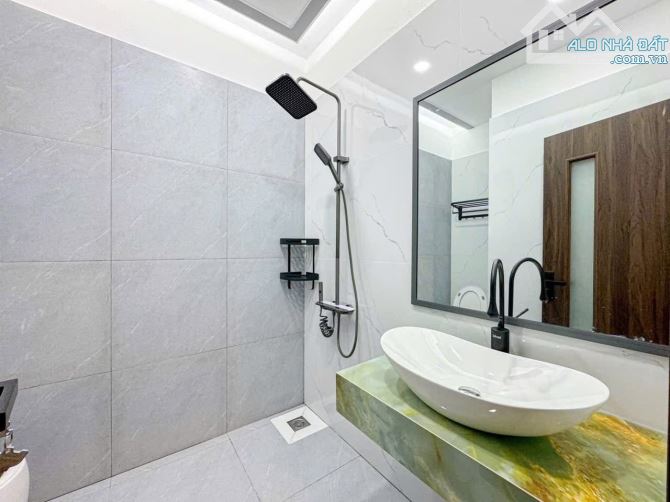 Gấp gấp tôi cần bán nhà trần khánh dư - quận 1 giá 6tỷ680/ 64m2 sổ sẵn - 2