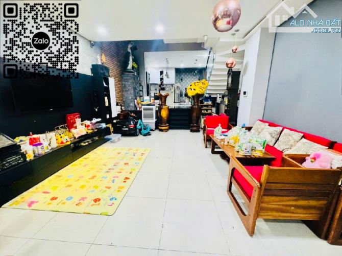 Mặt tiền Chợ Da Sà - Khu Tên Lửa - 5x18m - 4 tầng - 5PN - Hồ bơi - Dòng tiền 20 triệu - 2