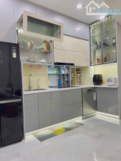 NHÀ 5 TẦNG LÔ GÓC, PHỐ NGÔ QUYỀN, HÀ ĐÔNG, DT 30/48M2, MT 4.2M, GIÁ 9.4TỶ, Ô TÔ ĐỖ CỬA - 2
