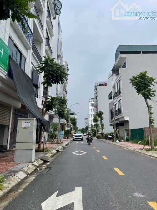 Bán nhà đẹp  đầu phố vũ đức thận 3 làn ô tô tránh vỉa hè kd .full nội thất xịn đẹp - 2