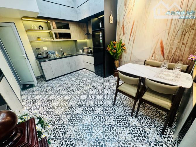 Bán Nhà Khương Đình 43m² – 5 Tầng – Nội Thất Tiền Tỷ – 8.95 Tỷ - 2