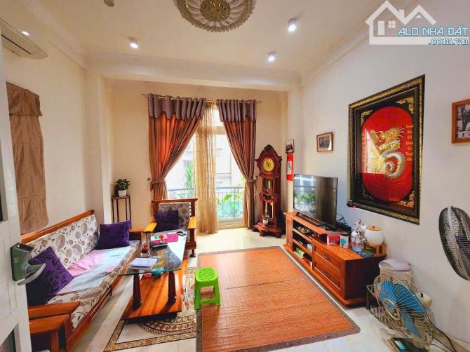 Bán nhà Mặt phố Đê La Thành, lô góc 3 mặt thoáng, 7 tầng thang máy, ô tô, 50m2, giá 13 tỷ - 2