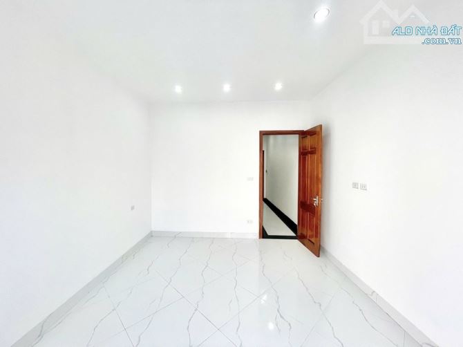 bán nhà Kim chung hoài đức 48m* 5T ô tô đỗ cửa giá 6.6 tỷ - 2