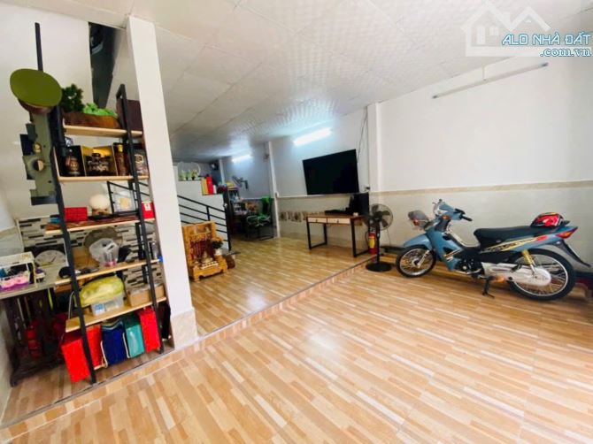 nhà 1 trệt 1 lầu hẻm 1 lý tự trọng, hướng nam, giá bán 2 tỷ 600 triệu - 2