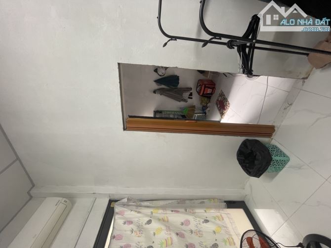 Nhà 2MT đường Hoàng Diệu Q4 56m2 sổ vuông vức chỉ hơn 5tỷ TL - 2